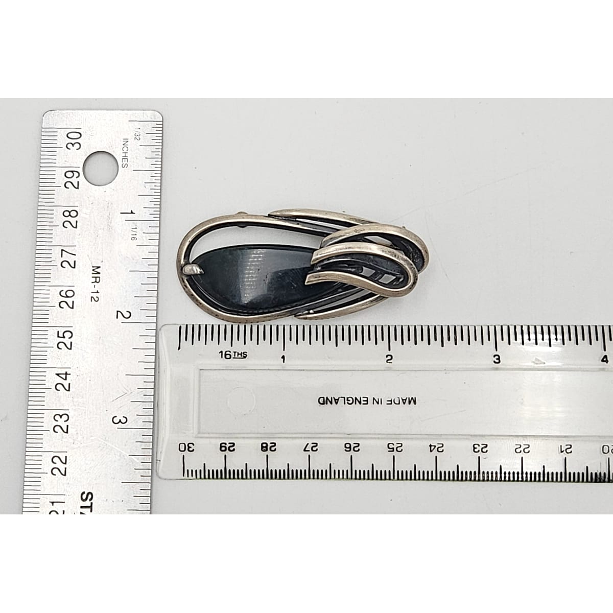 US Jewish Designer Maxwell Chayat modernist sterling silver Onyx Brooch Circa 1950s, view 9 of 10