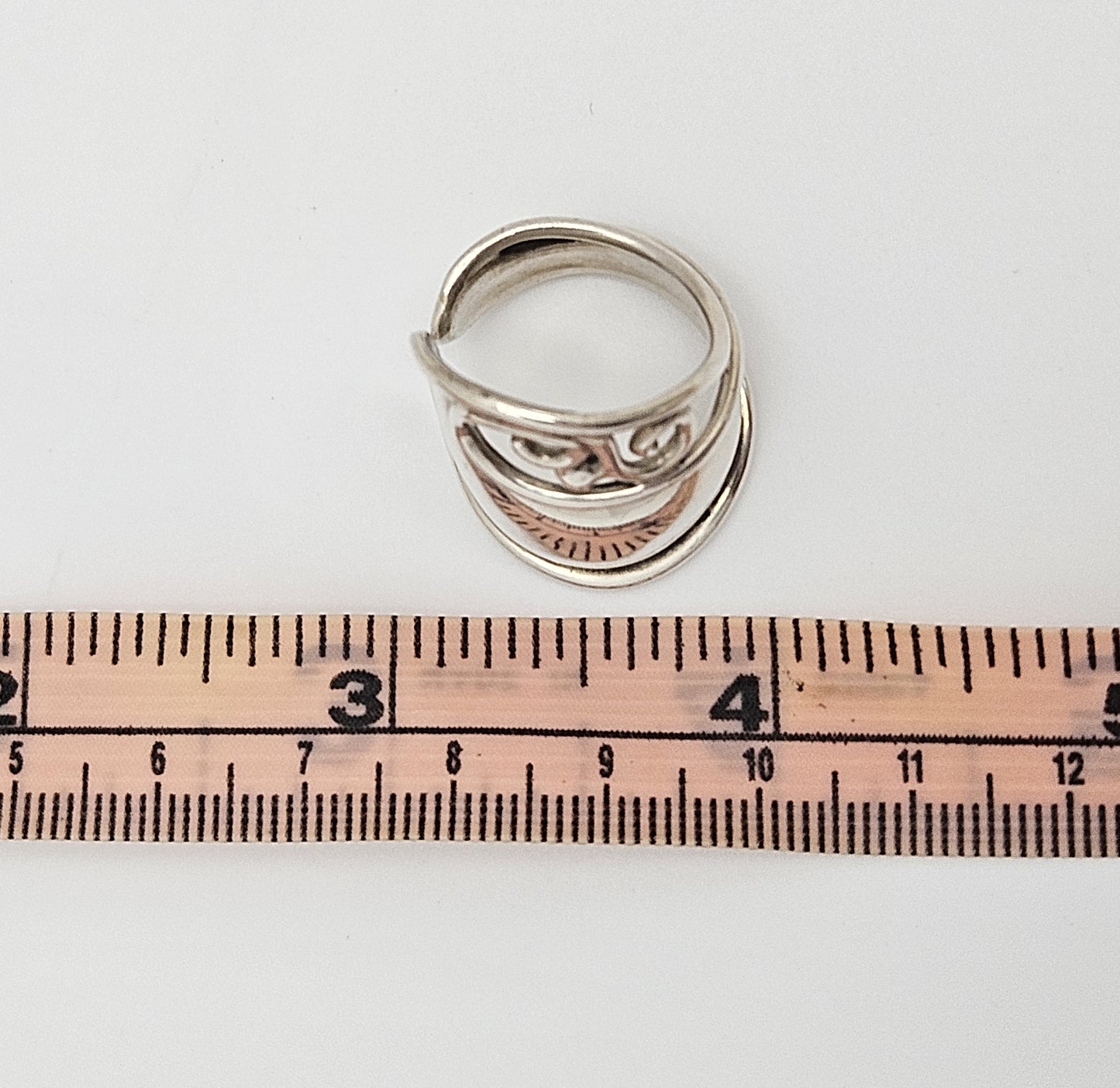 Ensemble bague et bracelet manchette moderniste abstrait de la designer danoise Janina Nielsen, années 1980