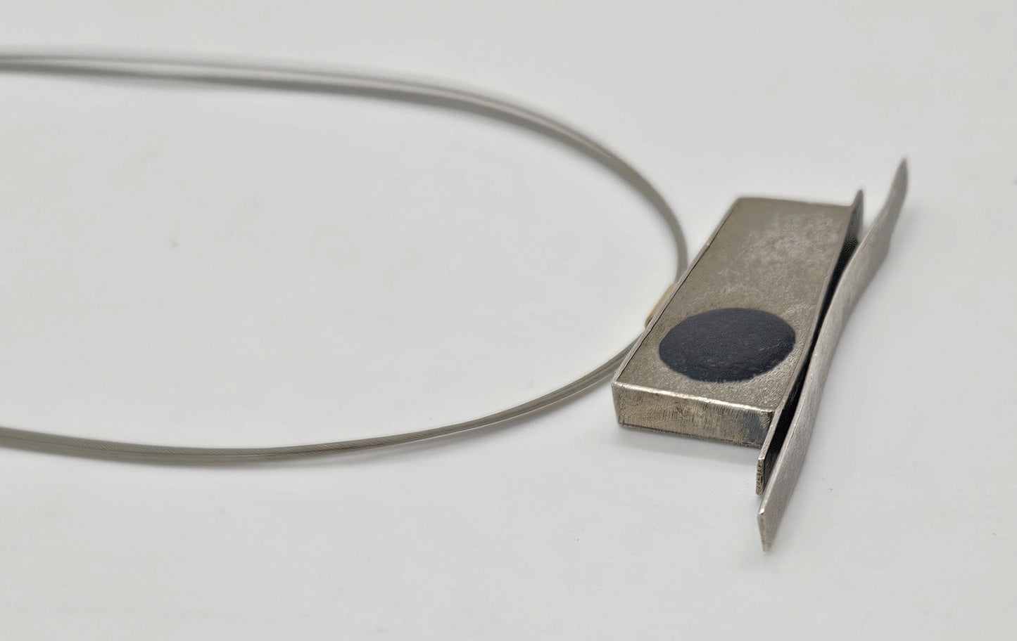Artisan Sterling Necklace Jewelry Signed Sterling Modernist Pendant w/ Cable Necklace