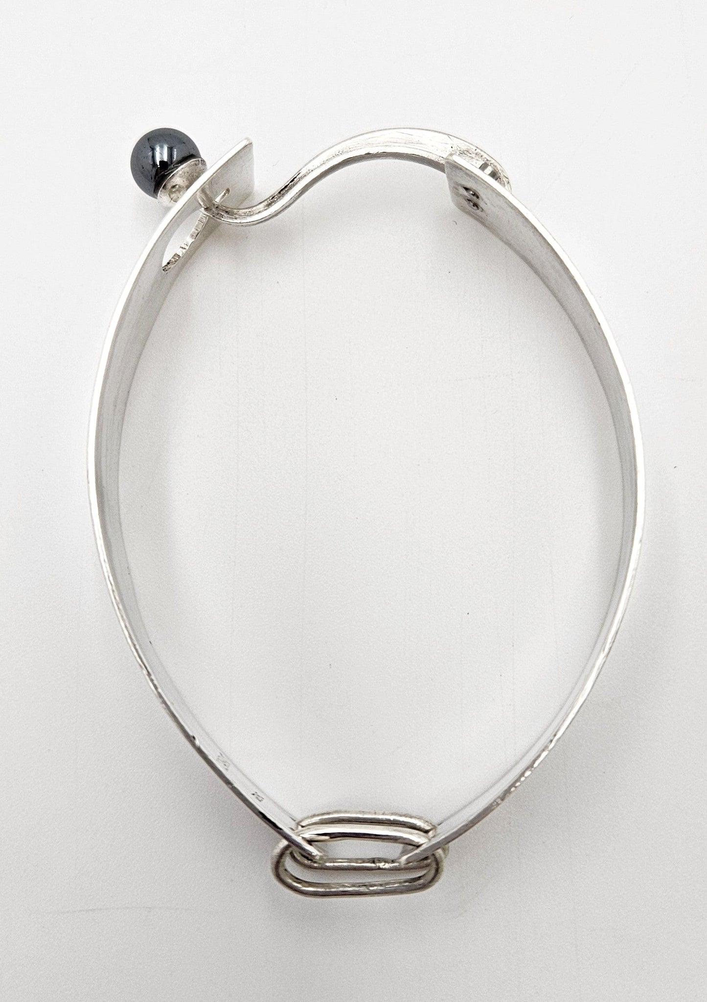 Darway Jewelry C. Darway Sterling Hematite Modernist Top Latching Bangle Bracelet