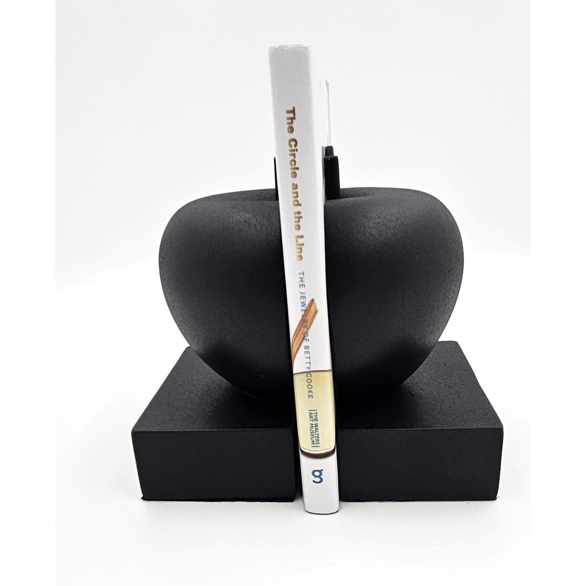 Jonathan Adler Bookends Fully Restored Jonathan Adler Happy Chic Apple Bookends in Textured Black
