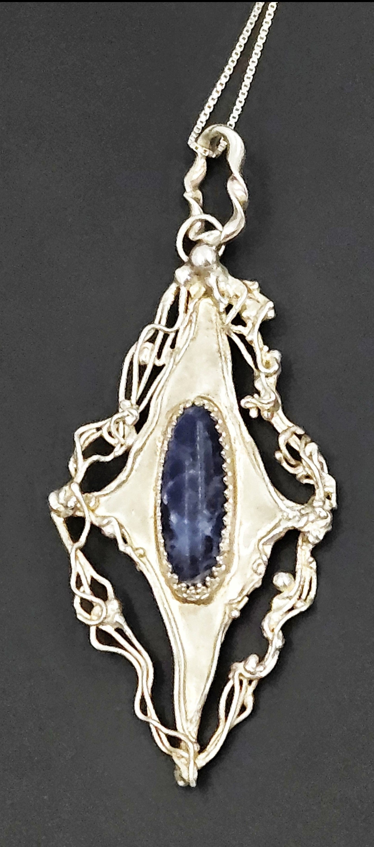 Q Link Jewelry Designer Signed Sterling Silver Necklace
