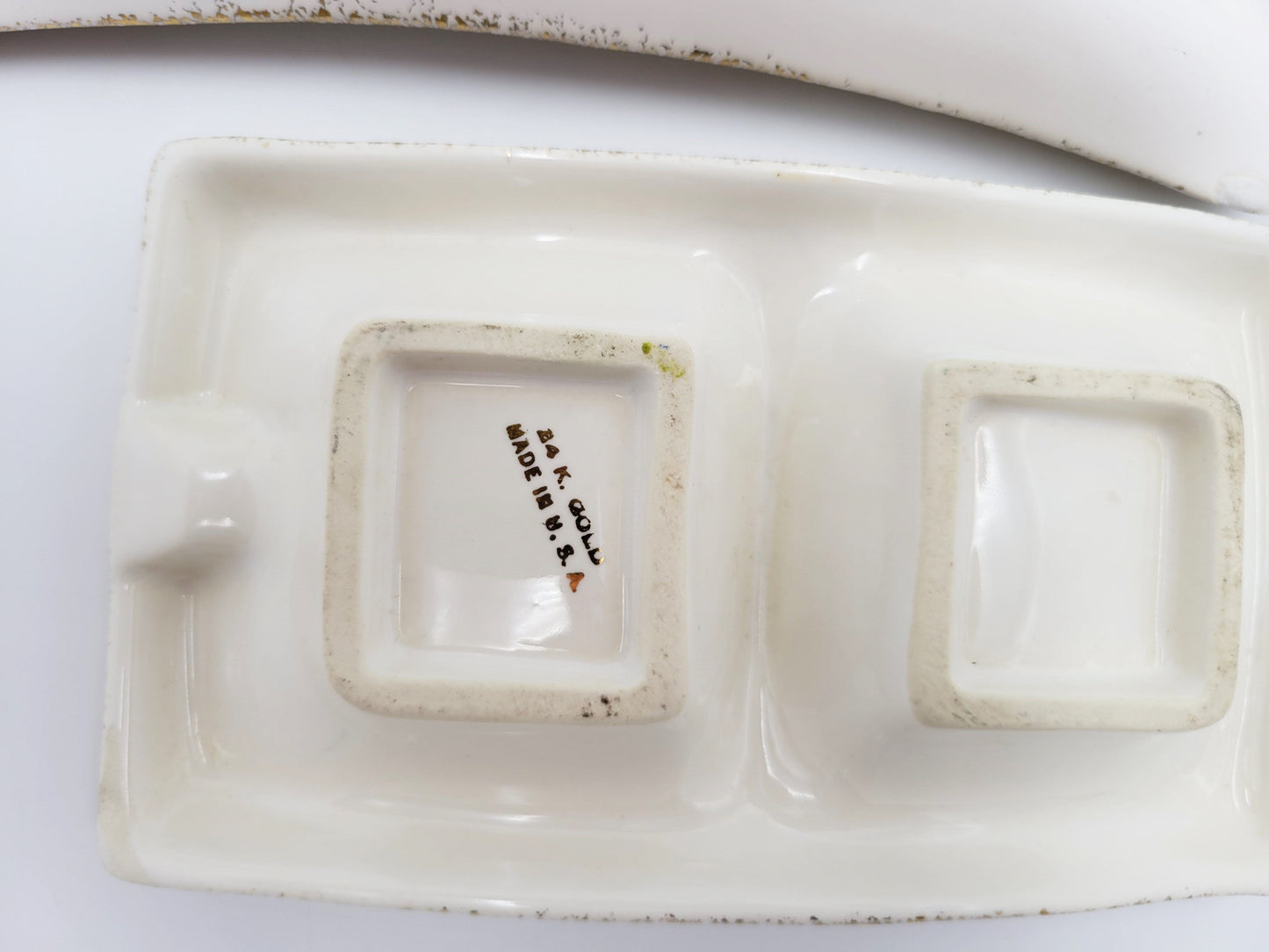 USA Collectible ceramics MCM Ceramic Retro MOD Ashtray with lighter and smaller ashtray