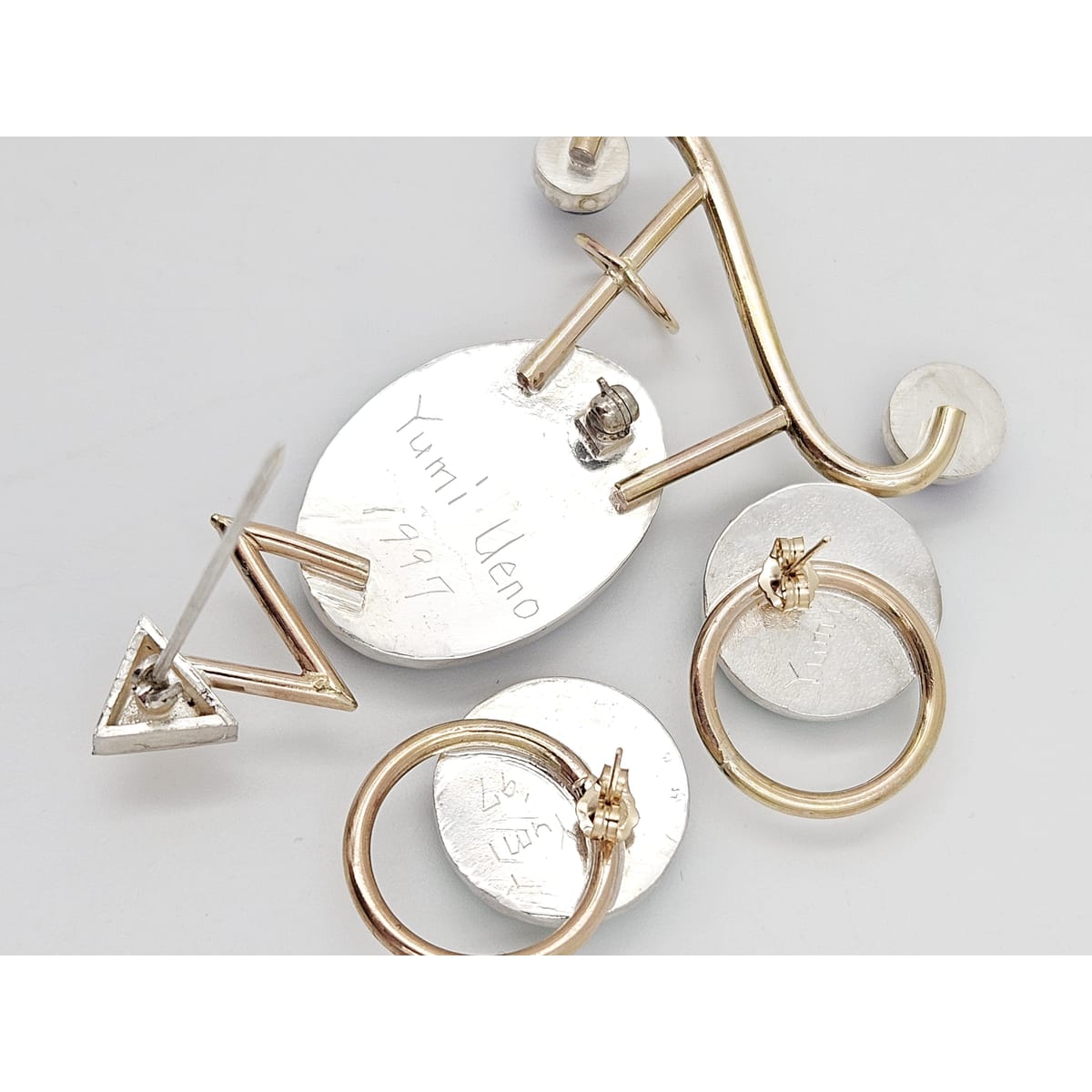 Yumi Ueno Jewelry Designer Yumi Ueno Modernist Sterling 14k Gold Stone Brooch & Earrings Set