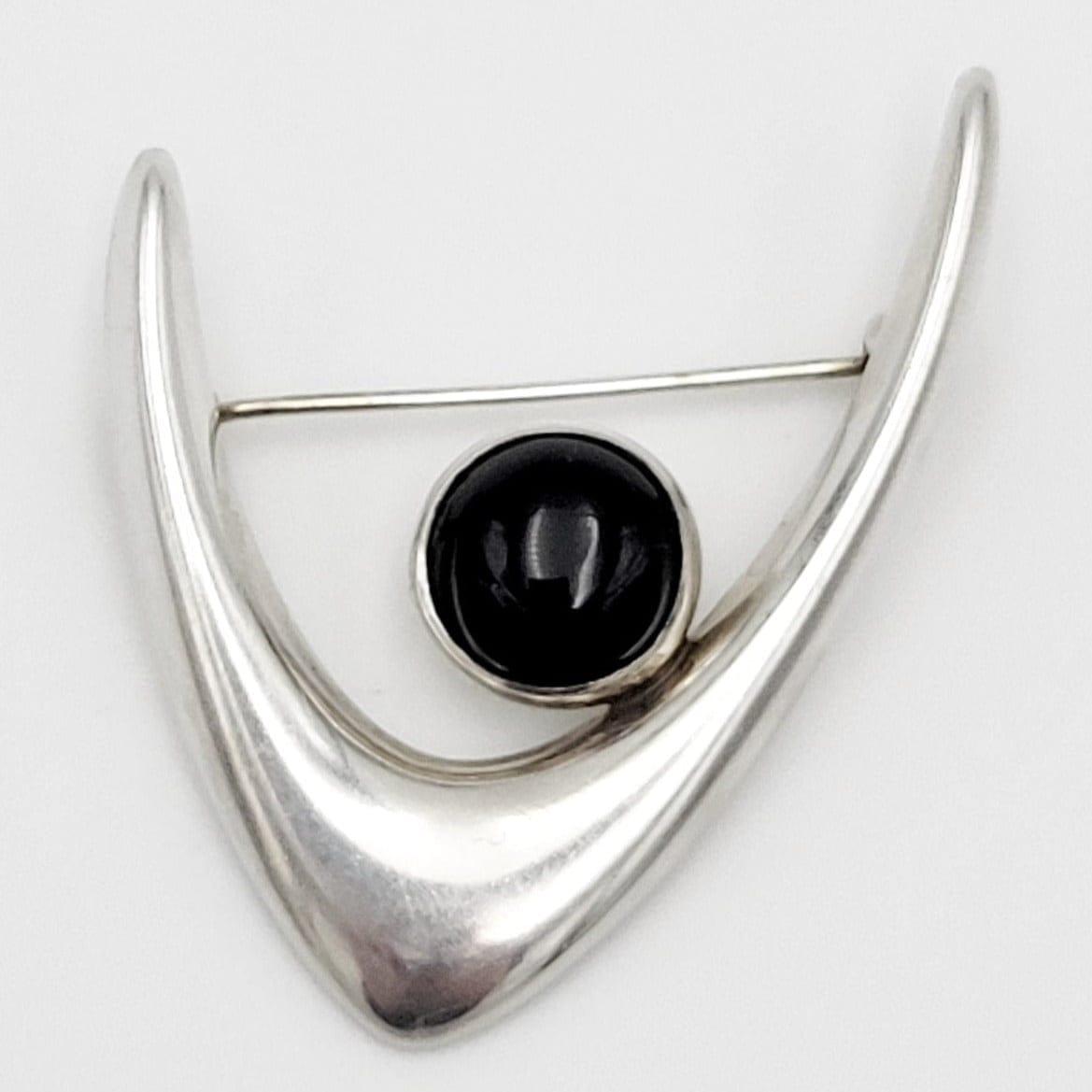 Arne Johansen Jewelry Danish Designer Arne Johansen Retro Modernist Sterling & Onyx Brooch 1950s