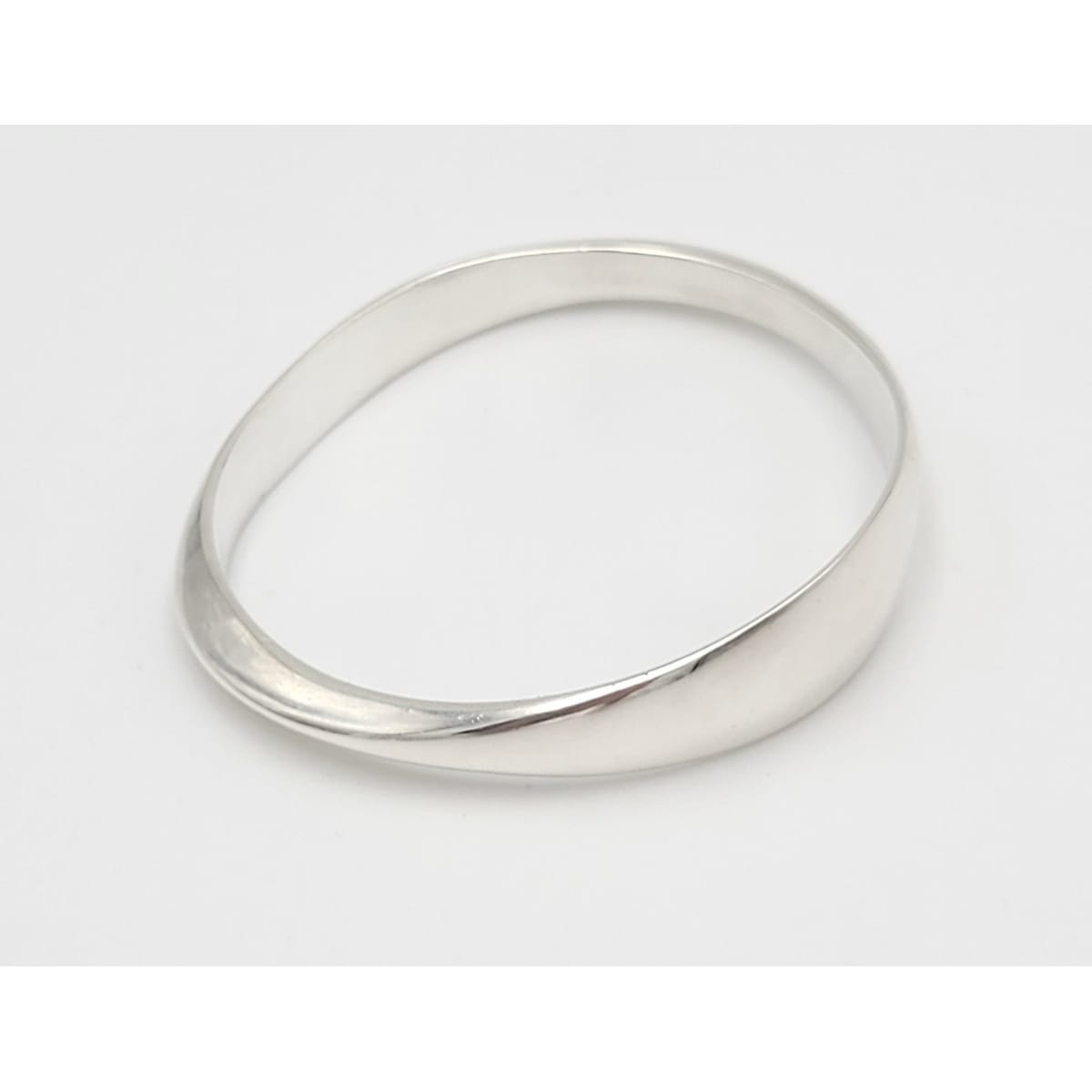 David Andersen Jewelry Norwegian Bjorn Sigurd Østern for David Andersen Modernist Sterling Bangle 1960s