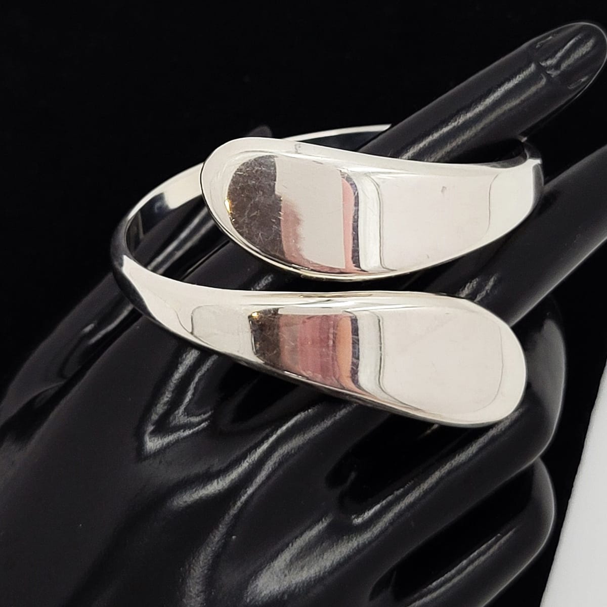 Einar Sorensen Jewelry Rare Danish Designer Einar Sorensen HEFTY Sterling Modernist Bangle Circa 1960s