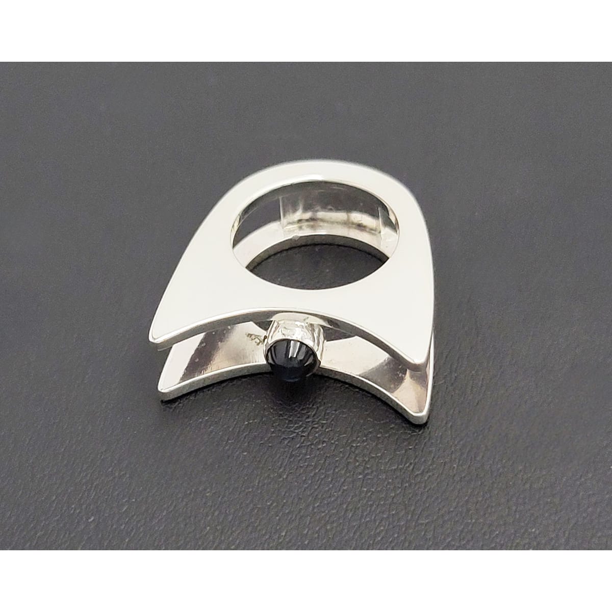 Hannelore Gabriel Jewelry H Gabriel Sterling & Labradorite Modernist Split Level Cocktail Ring Circa 1980s