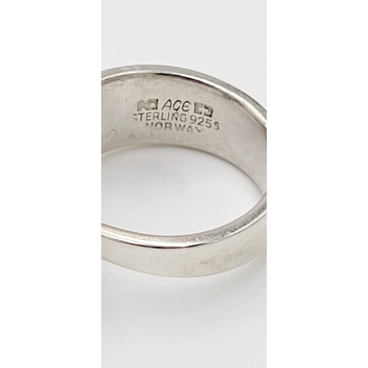 Norway Plus Designs Jewelry Norway + Designs AGE Sterling MODERNIST 3 Prong Jester Ring 1960s