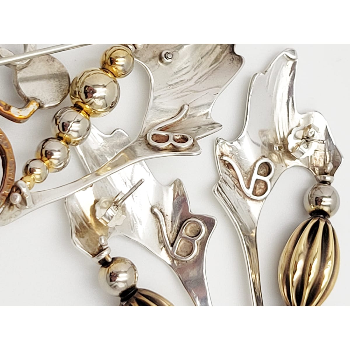 VB Sterling Jewelry Artisan VB Abstract Sterling Mixed Metal & Glass XL Brooch Earrings Set 80/90s