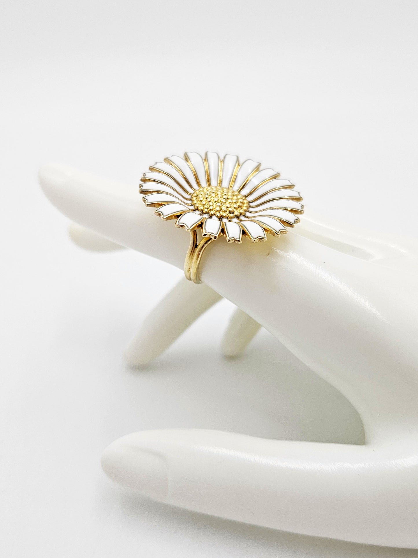 Superb Anton Michelsen Denmark Sterling & Enamel Large Daisy Flower Ring 40s
