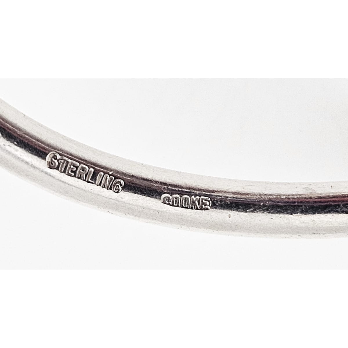 Betty Cooke sterling silver modernist Wavy Tubular Bangle Bracelet Circa 1960s, view 5 of 7
