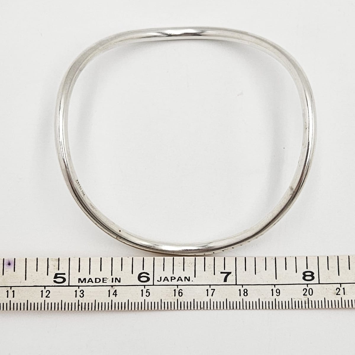 Betty Cooke sterling silver modernist Wavy Tubular Bangle Bracelet Circa 1960s, view 7 of 7