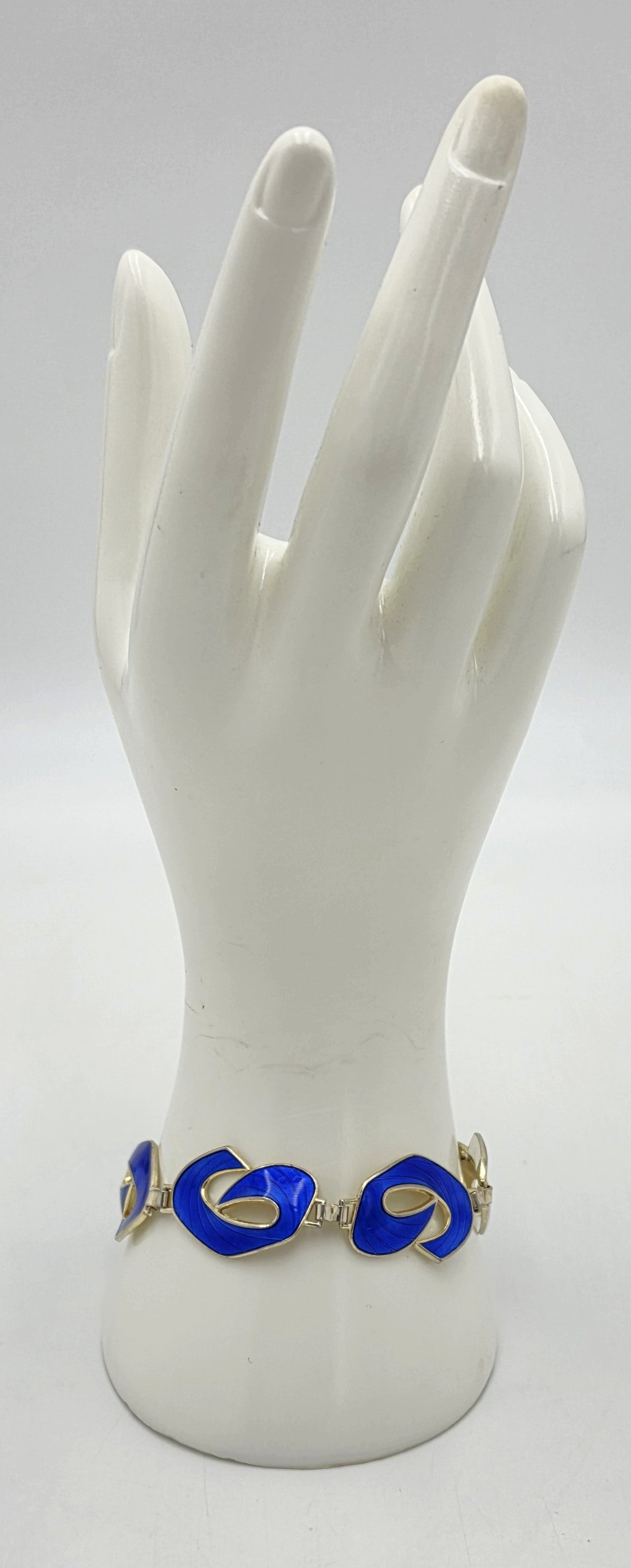 Ivar Holth Norja Sterling ja Musta Emali Art Deco Paneelilinkkirannekoru 1940-luku
