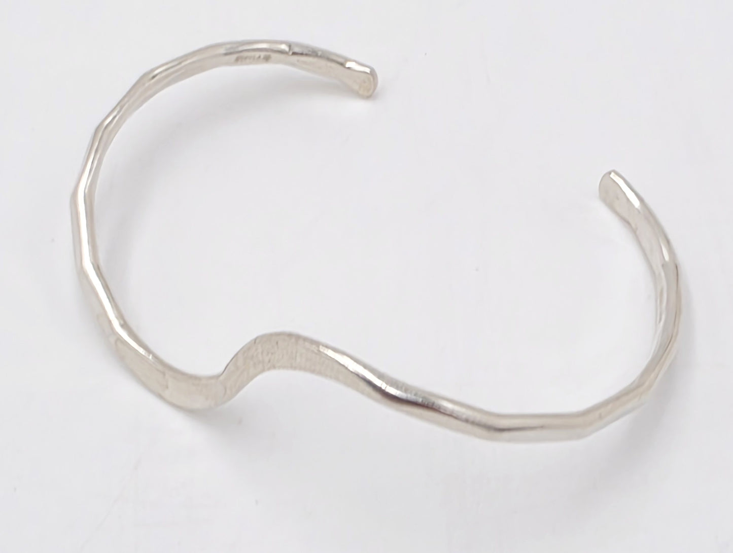 Iconic Designer Stinn Sterling Abstract Modernist Hammered Cuff Rare 1980s