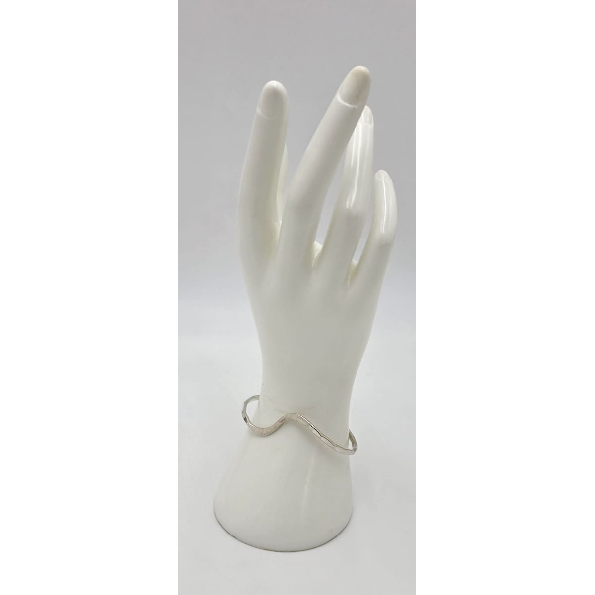 Iconic Designer Stinn Sterling Abstract Modernist Hammered Cuff Rare 1980s, alternate product view 2