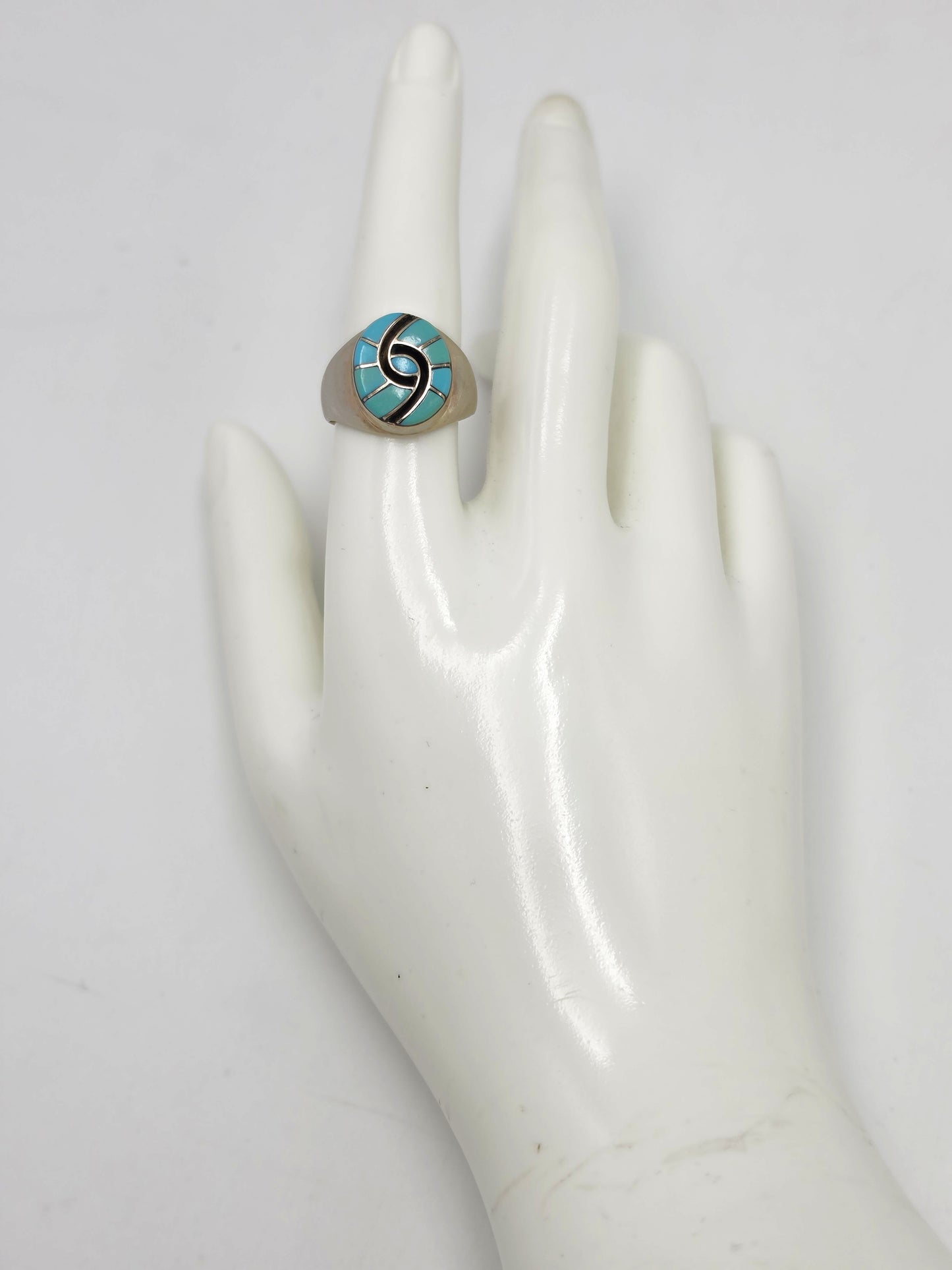 Fremragende Zuni Amy Quandelacy Turkis + Onyx Indlagt Kolibri Ring ca. 1980'erne