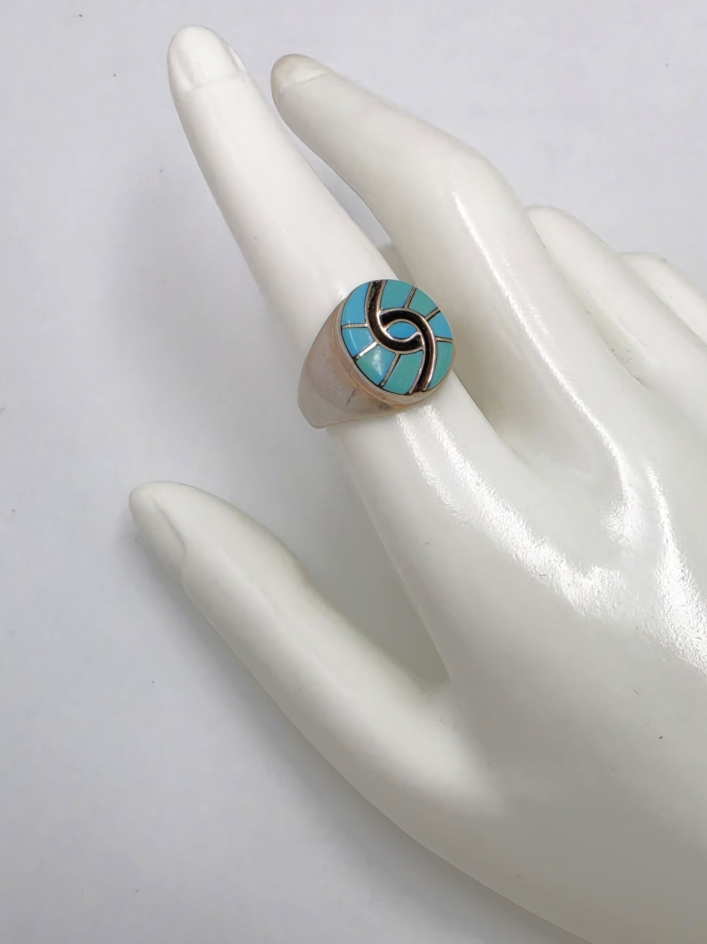 Fremragende Zuni Amy Quandelacy Turkis + Onyx Indlagt Kolibri Ring ca. 1980'erne