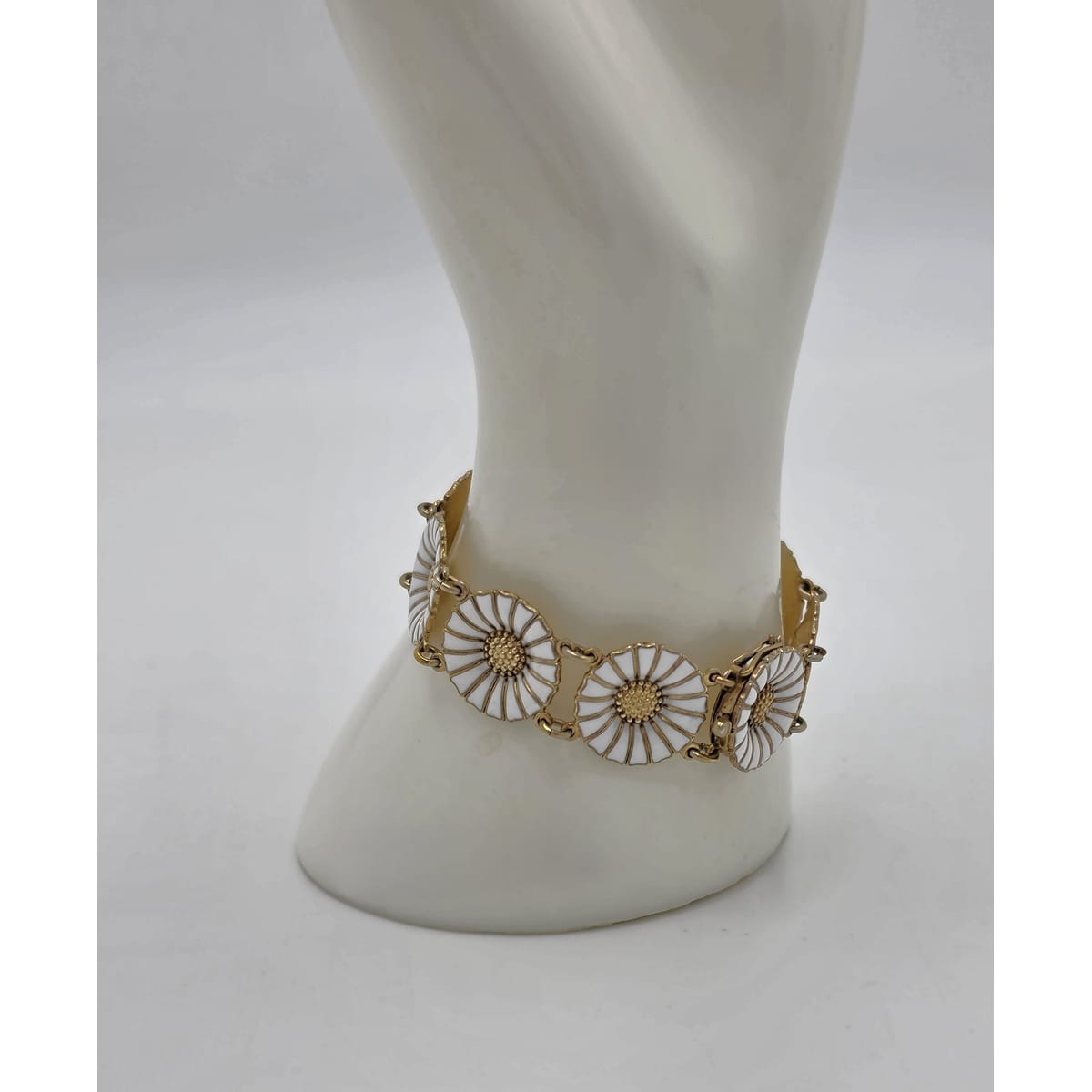 Anton Michelsen Denmark Sterling Enamel Marguerite Daisy Bracelet 1940s, alternate product view 2