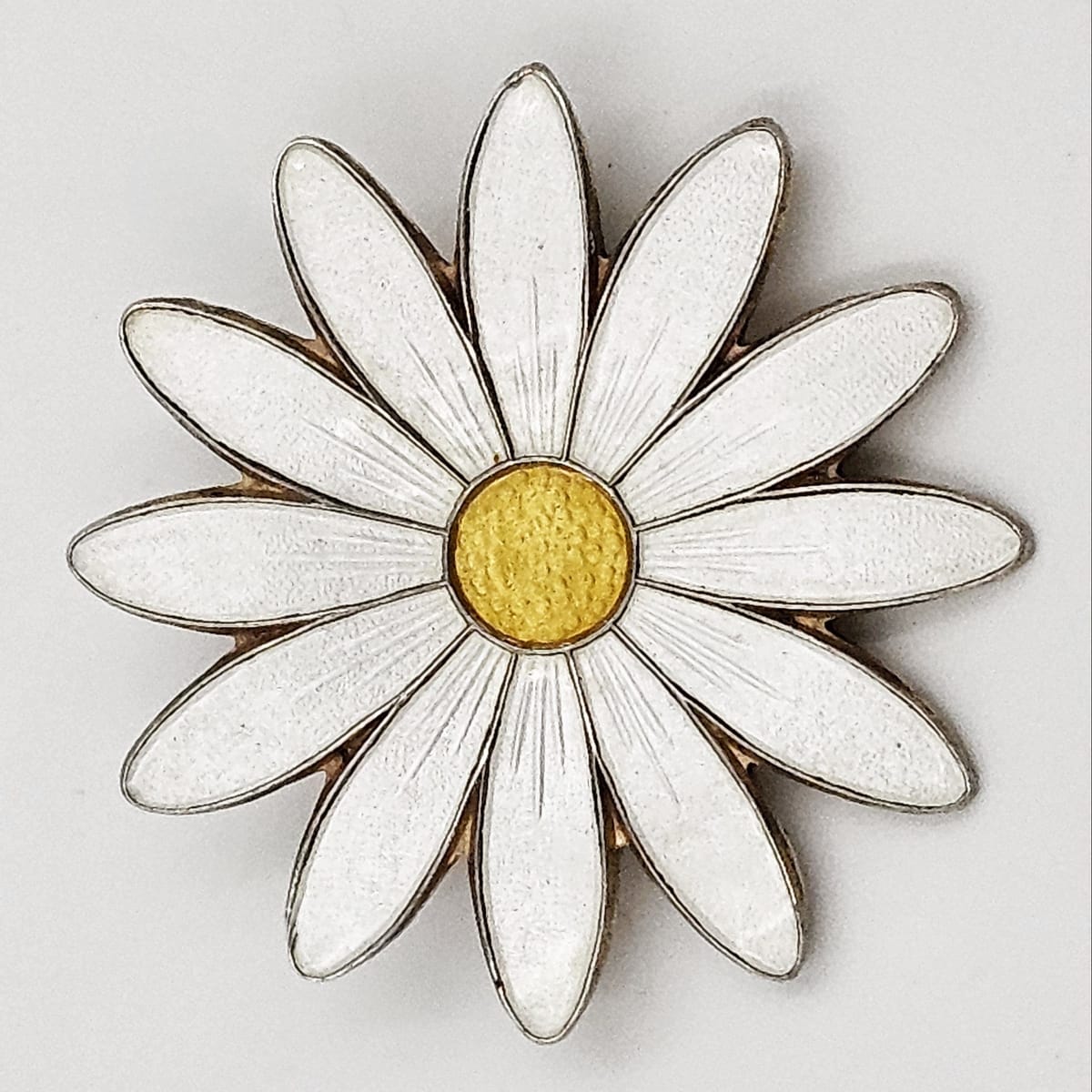 Aksel Holmsen Jewelry Aksel Holmsen Norway Sterling &amp; Enamel Daisy Flower Brooch 1950&