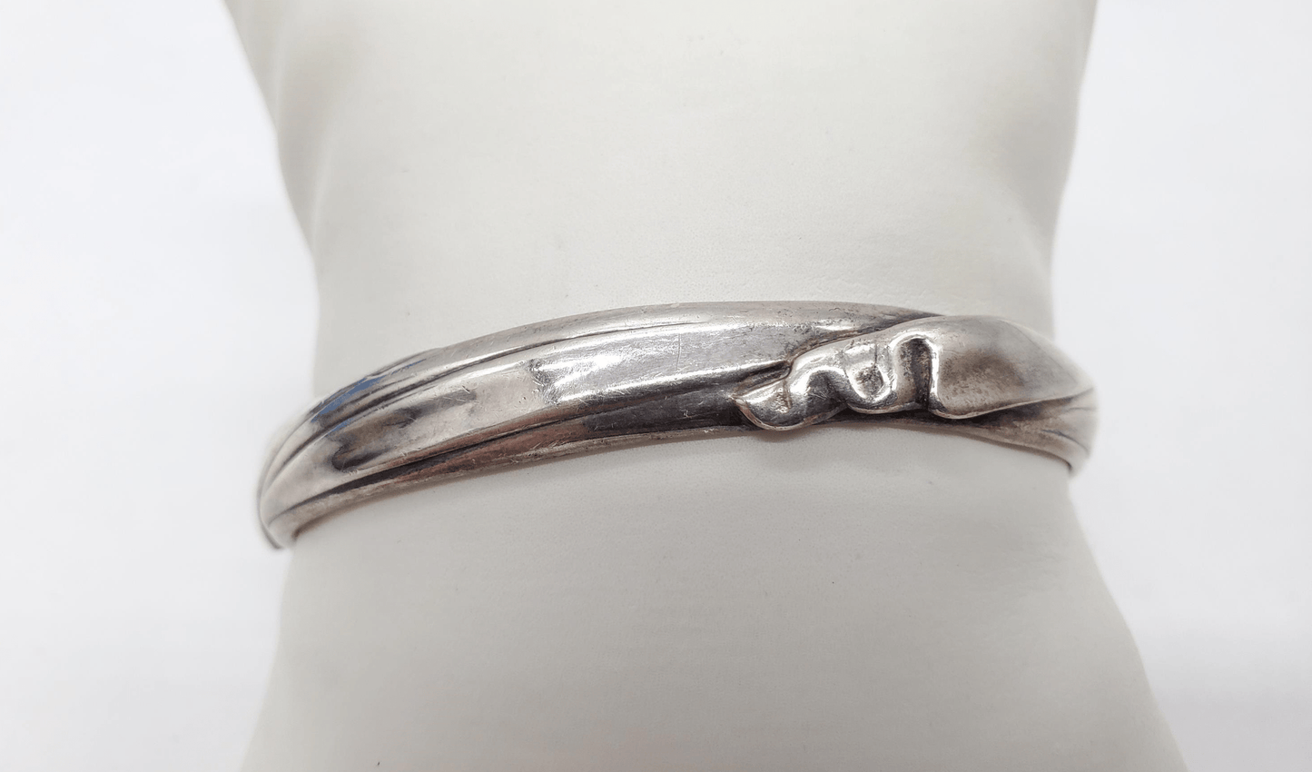 Angela Cummings Jewelry Designer Angela Cummings Sterling Modernist Bangle Bracelet Circa 1990s