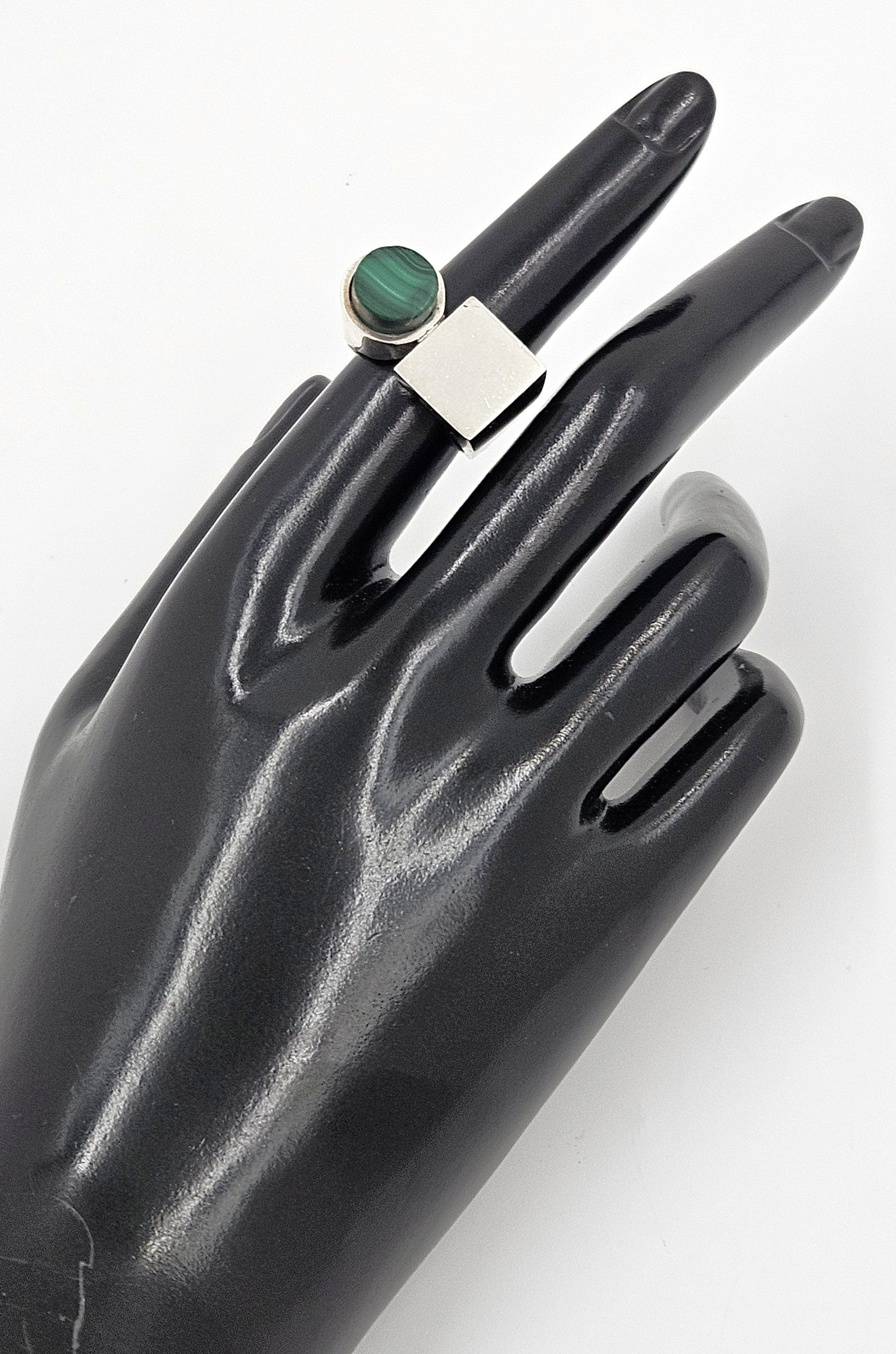 Artisan 925 Ring Jewelry Sterling Silver Green Malachite Abstract Modernist Ring