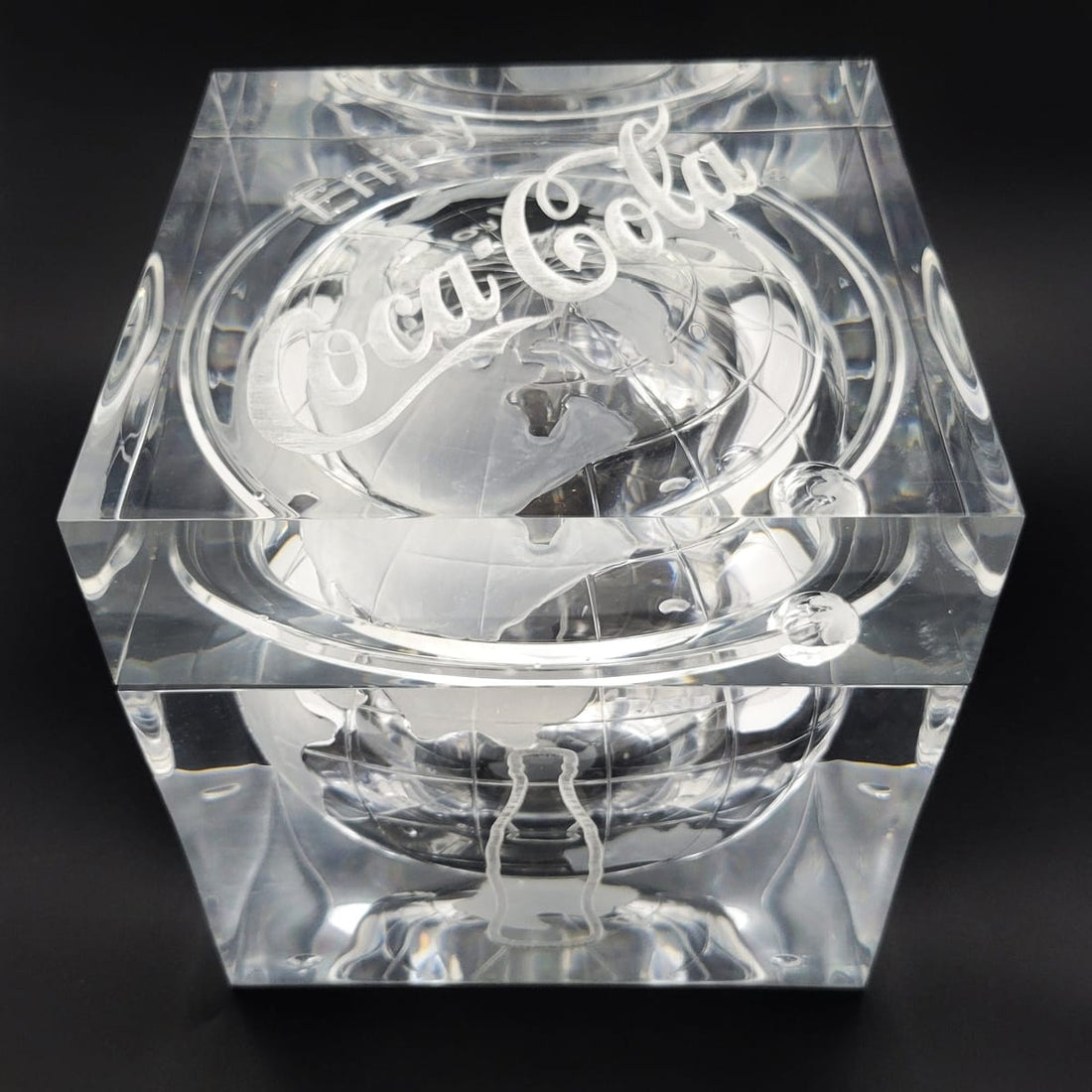 Crystall Barware Solid Lucite Clear World Globe Coca Cola Ice Bucket