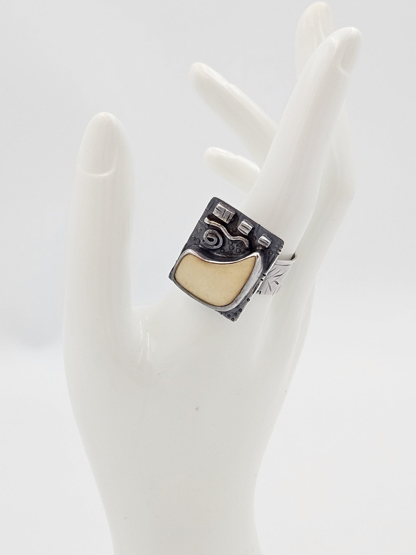 ER Sterling Jewelry Vintage Designer ER Brutalist Sterling Silver & Bone Square Faced Ring