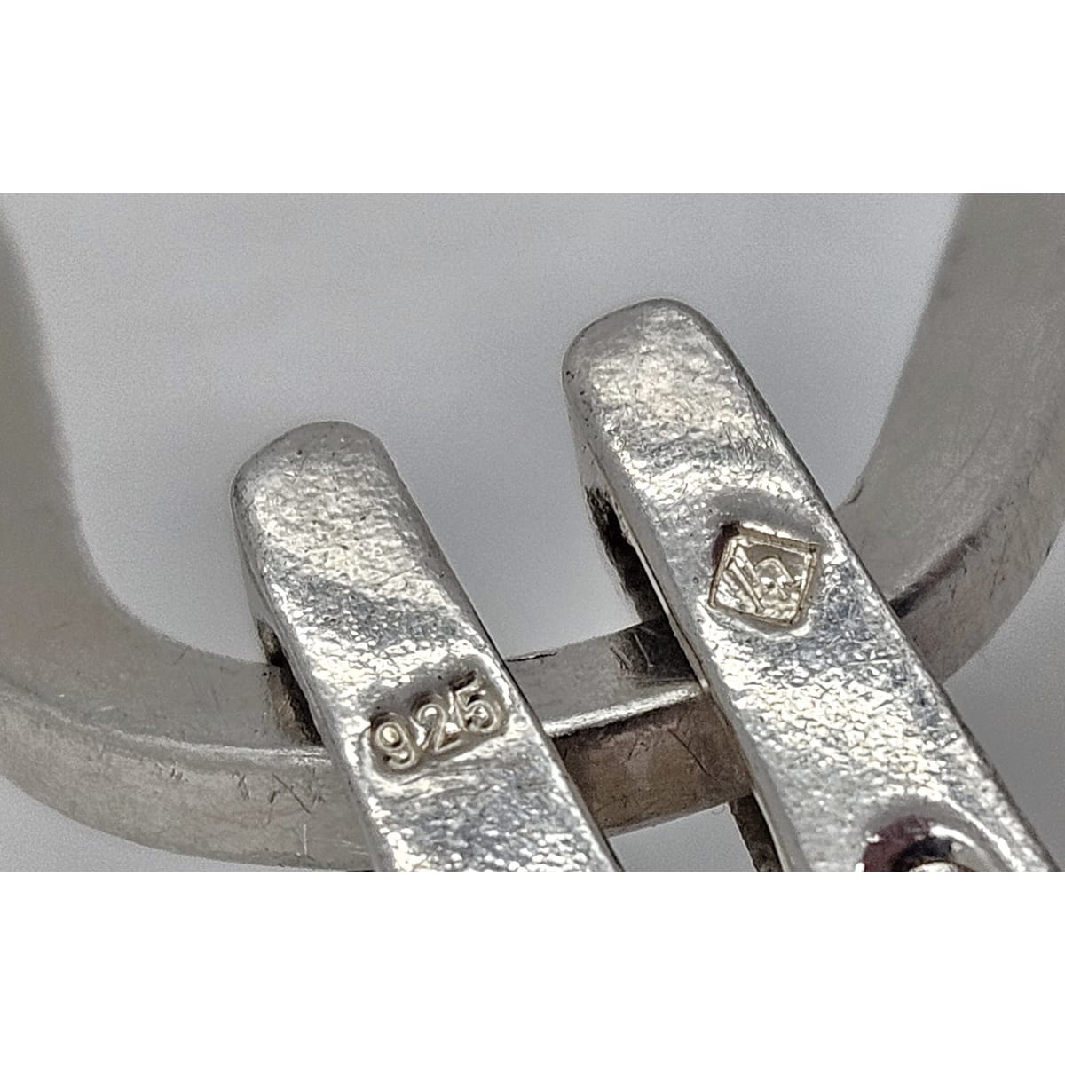 HH Sterling Jewelry HH Sterling Silver Collar Necklace With Silver And Pink Gemstone Pendant
