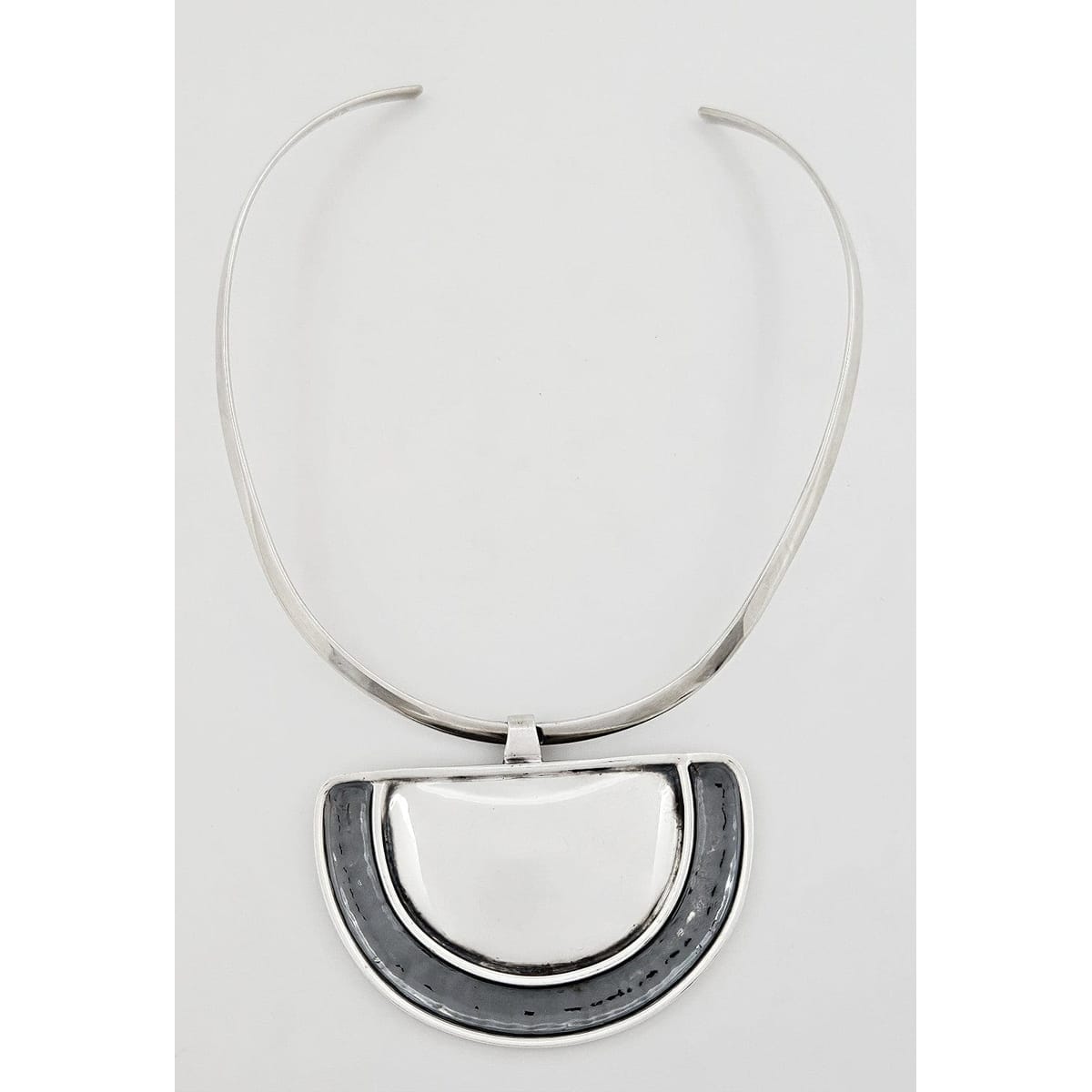 Janina Denmark Jewelry Janina &amp; Lars Nielsen Modernist 925 Hammered XL Pendant Neck Ring 1980s