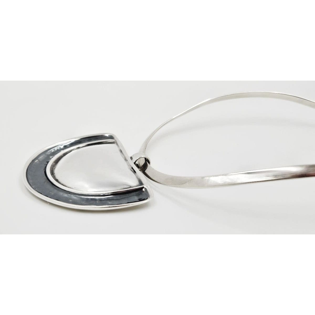 Janina Denmark Jewelry Janina &amp; Lars Nielsen Modernist 925 Hammered XL Pendant Neck Ring 1980s