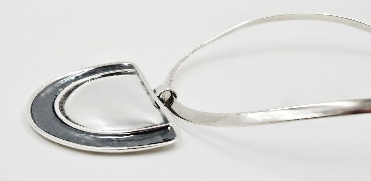 Janina Denmark Jewelry Janina & Lars Nielsen Modernist 925 Hammered XL Pendant Neck Ring 1980s