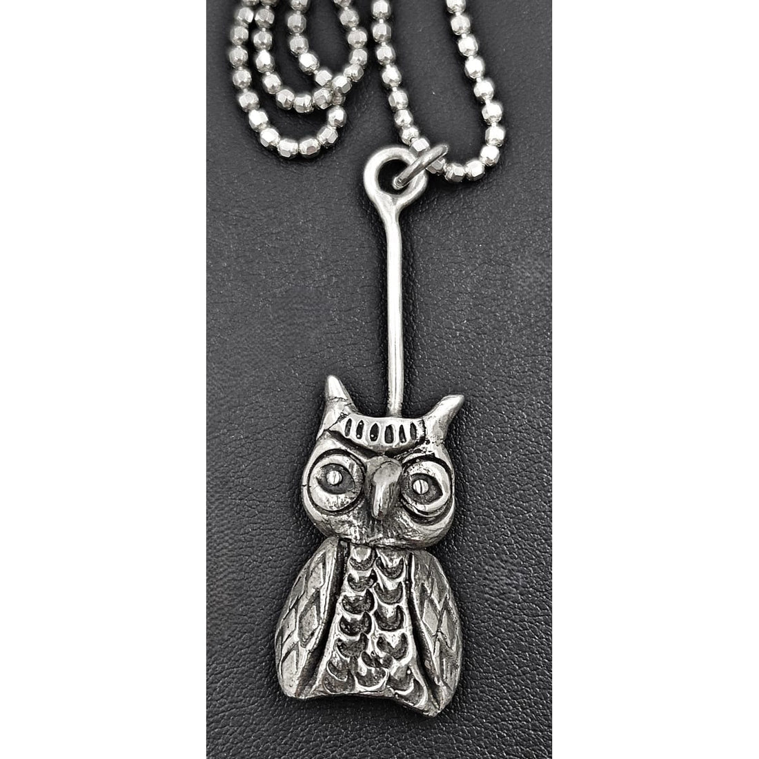 Manhattan Platinum Products Jewelry Manhattan Platinum Products Sterling Silver Owl Pendant Necklace Circa 1960&