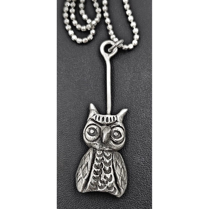 Manhattan Platinum Products Jewelry Manhattan Platinum Products Sterling Silver Owl Pendant Necklace Circa 1960&