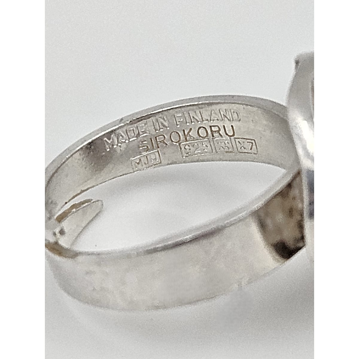 Matti J Hyvarinen - Sirokuru Jewelry Matti J Hyvärinen Sirokoru Finland Abstract Mod Sterling Silver Ring Circa