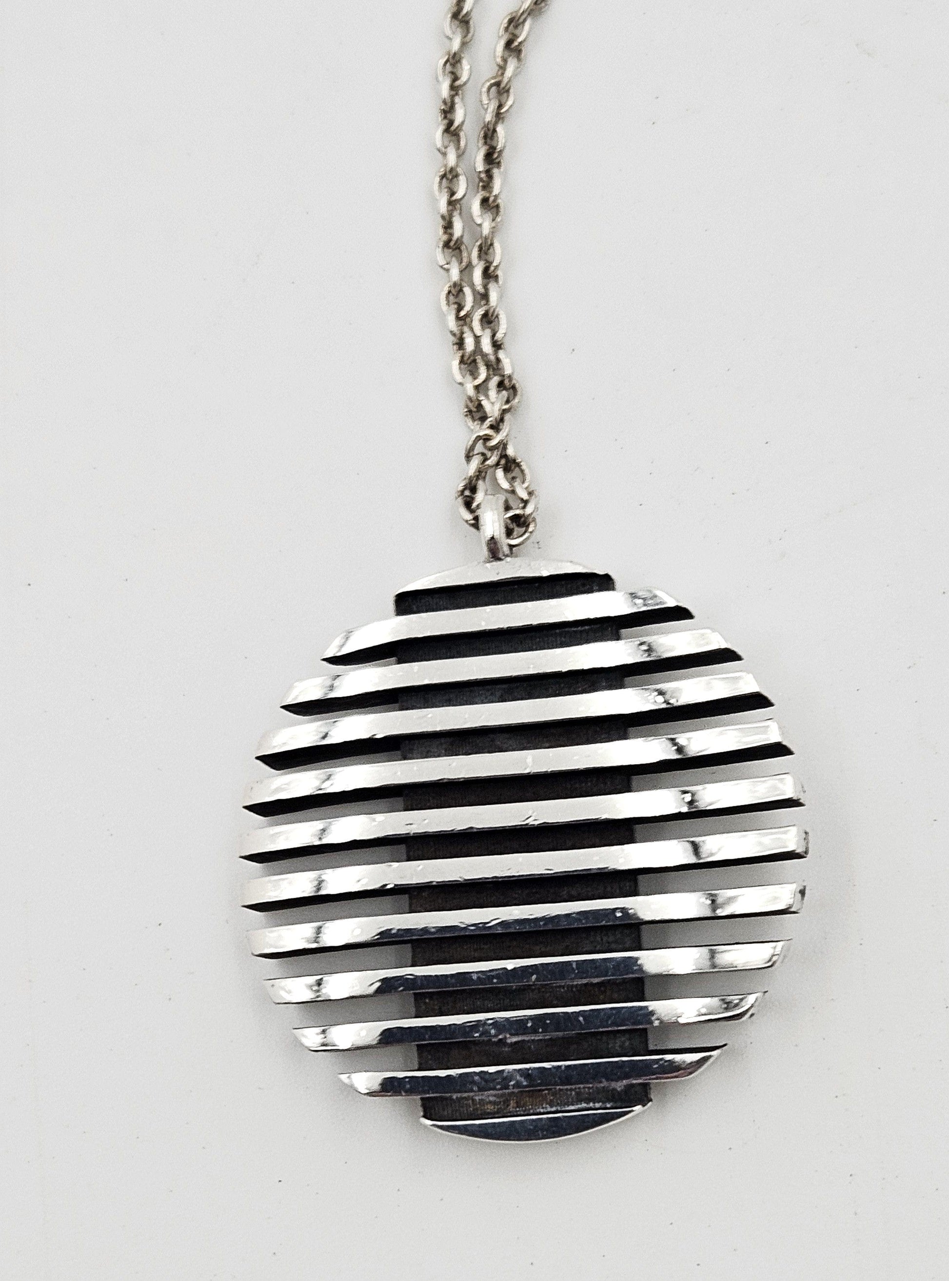 SH London Jewelry Abstract Modernist Sterling Pendant Necklace London 1971 SH