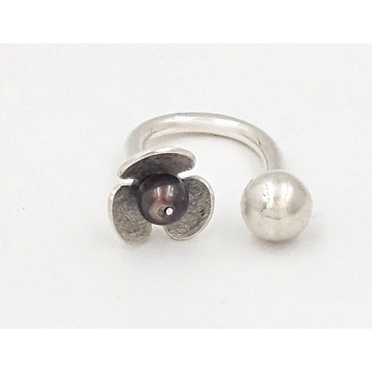 SJ Jewelry Vintage Sterling Silver &amp; Black Pearl Modernist Flower Cocktail Ring