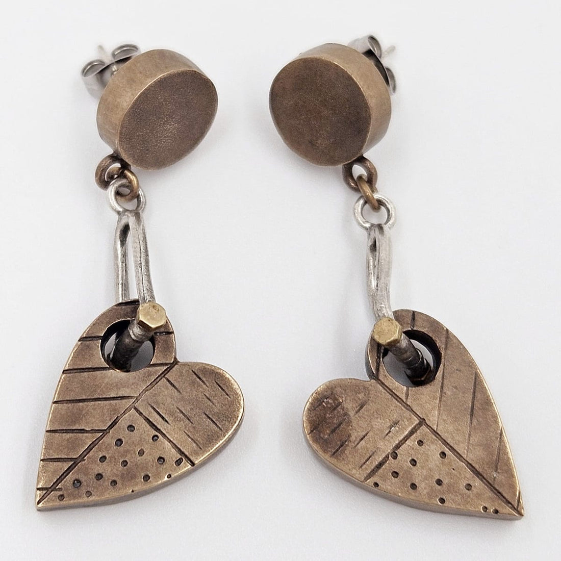 Thomas Mann Designs Jewelry Thomas Mann Designs Sterling Modernist Heart Earrings 