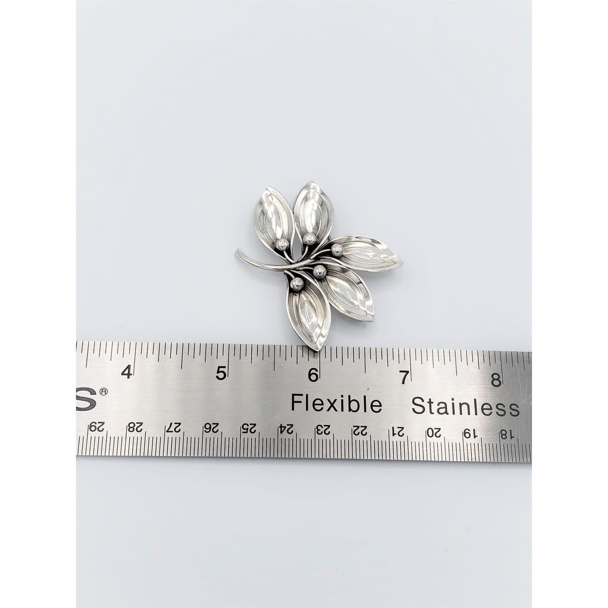 A &amp; K Denmark Jewelry Denmark Designer Aarre Krogh A&amp;K Sterling Silver 5 Leaf Brooch Pendant 1950s