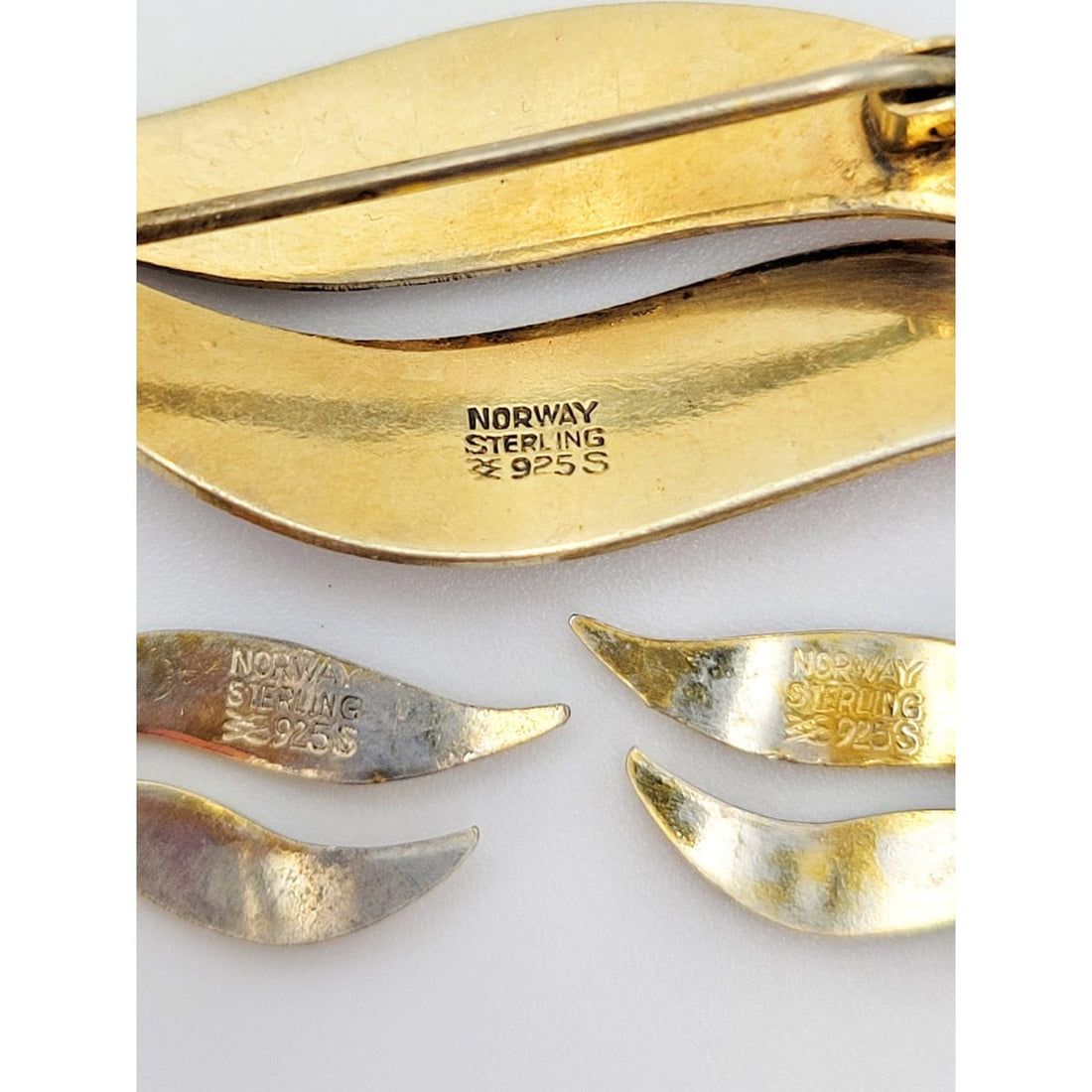 Aksel Holmsen Jewelry Aksel Holmsen Norway Sterling Guilloche Enamel Brooch &amp; Earrings Set 1940s
