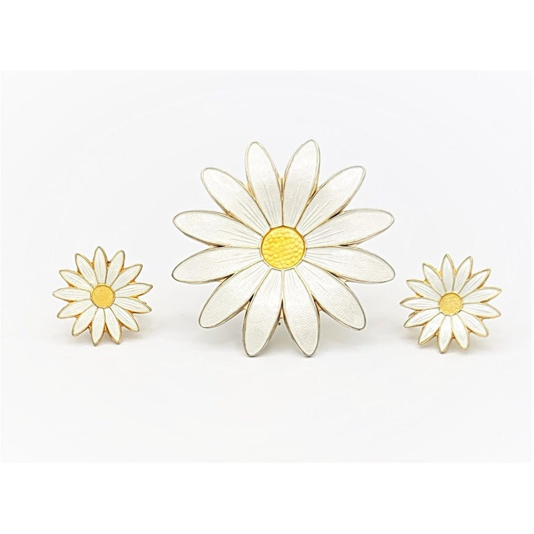 Aksel Holmsen Jewelry Norway Aksel Holmsen Sterling Enamel Daisy Flower Earrings Brooch Set 1950s