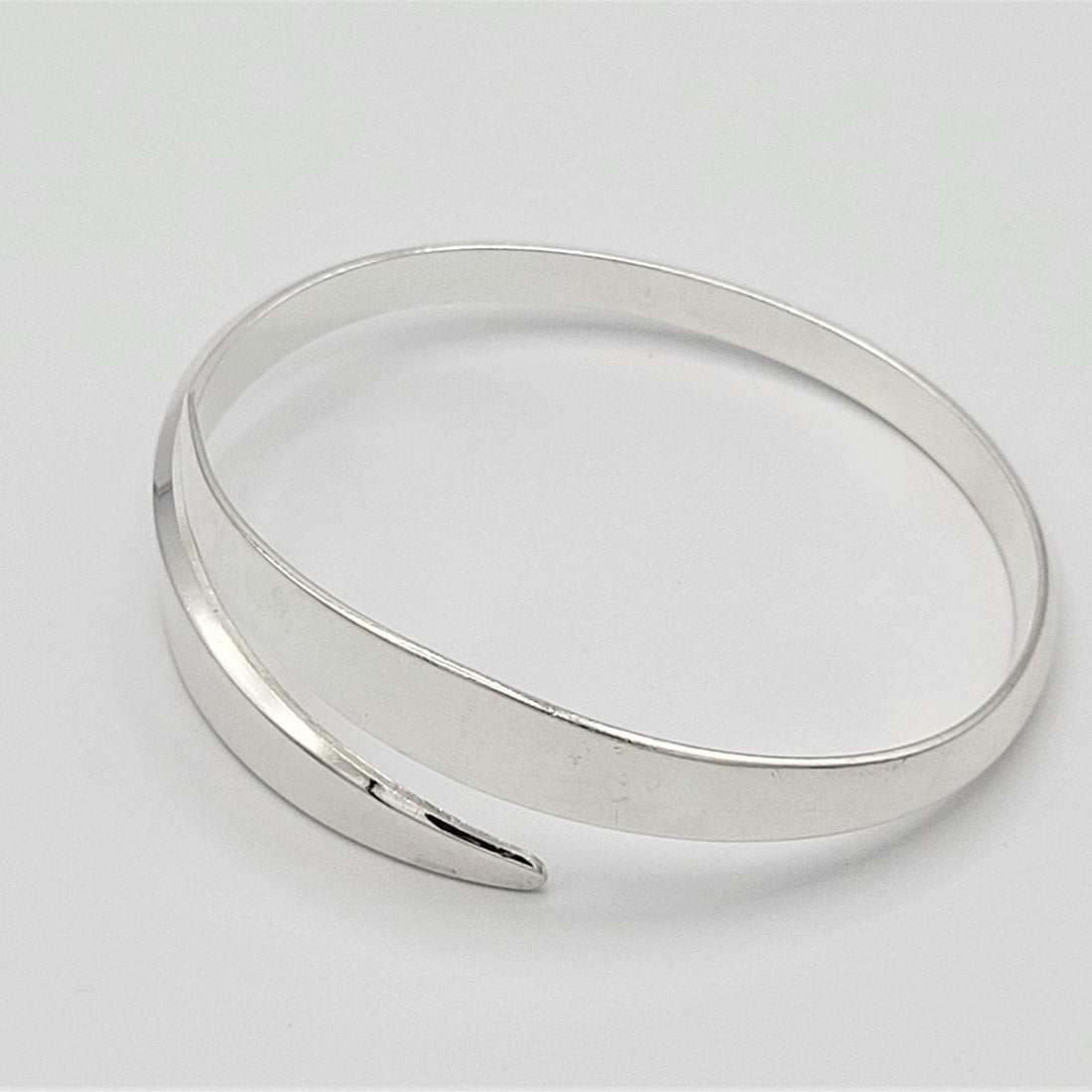 Vintage David Andersen Norway 925SS Modernist Bypass Bangle Bracelet 1960s - Trendy MCM Home