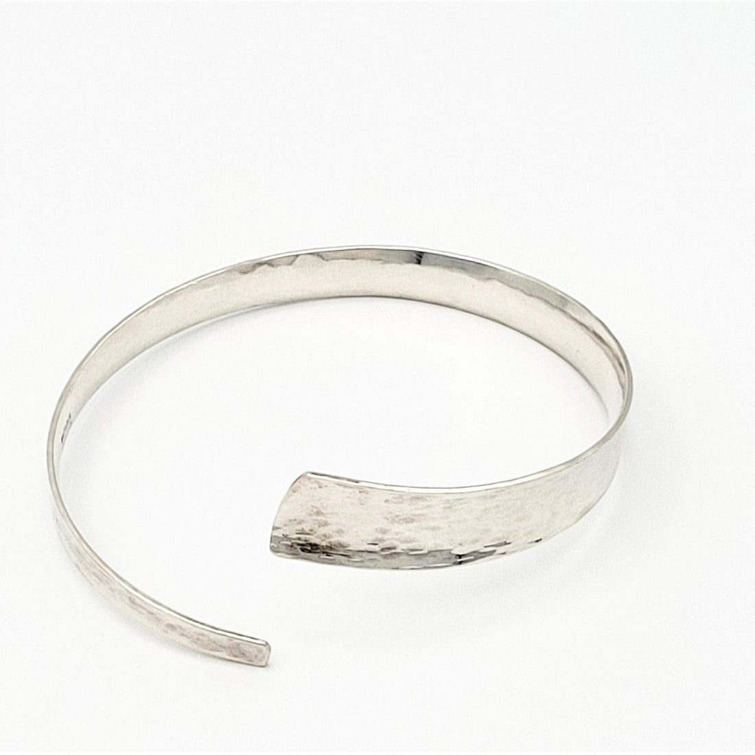 Jeff Gray Jewelry Designer Jeff Gray Sterling Silver Hammered Modernist Abstract Bangle Bracelet &