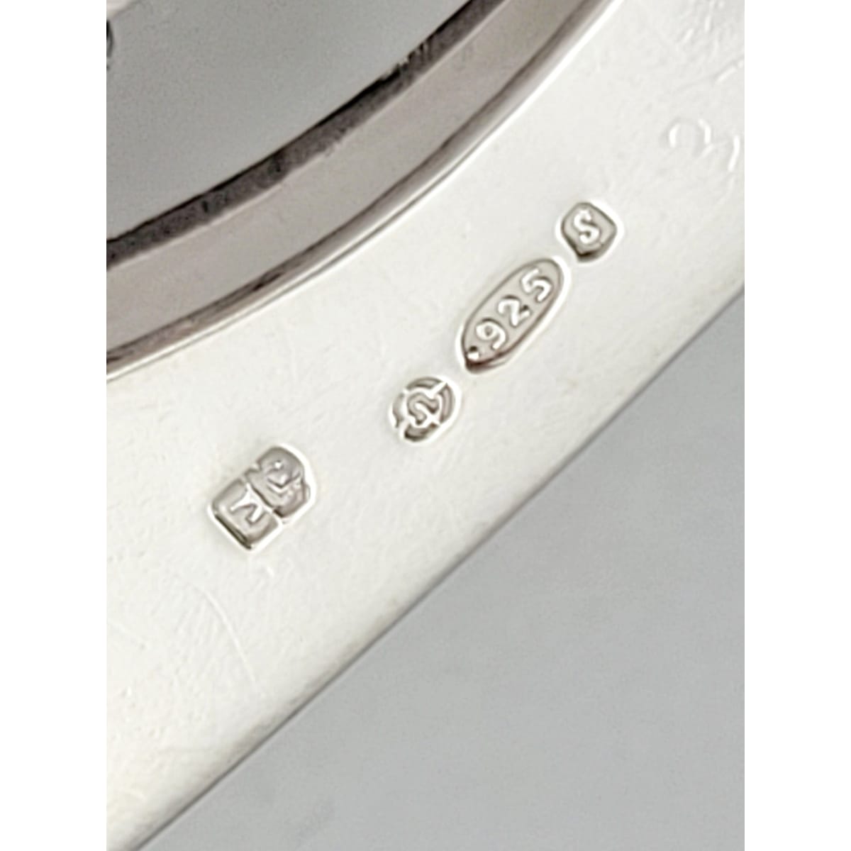 E Limited London Jewelry Estate EL London Import Sterling Abstract Modernist Pendant Necklace 1973