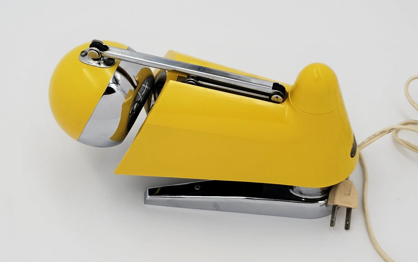 Hamilton Industries Lighting Hamilton Industries Yellow & Chrome Fold Up Eyeball Desk Task Lamp 1960's