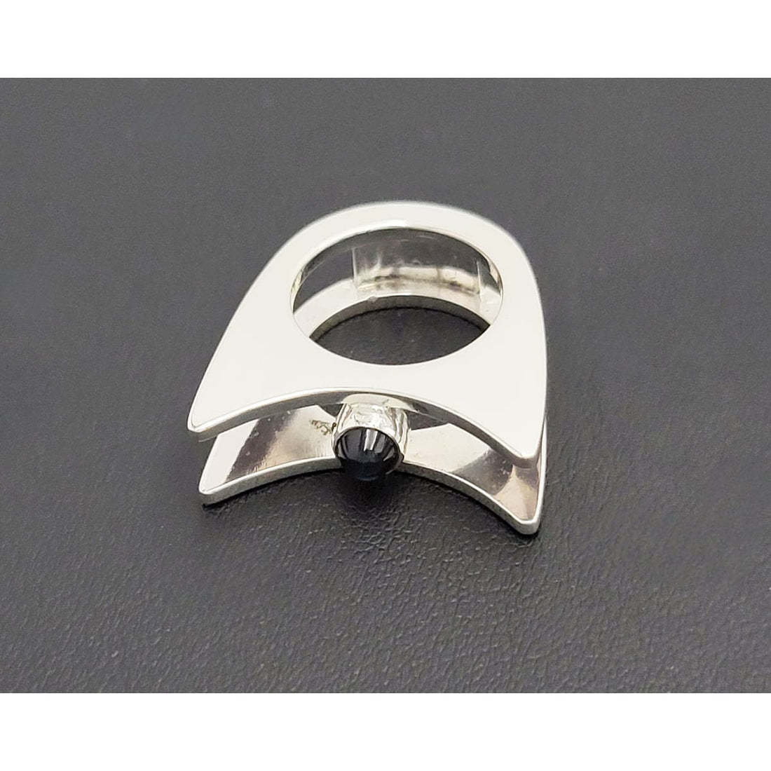 Hannelore Gabriel Jewelry H Gabriel Sterling &amp; Labradorite Modernist Split Level Cocktail Ring Circa 1980s