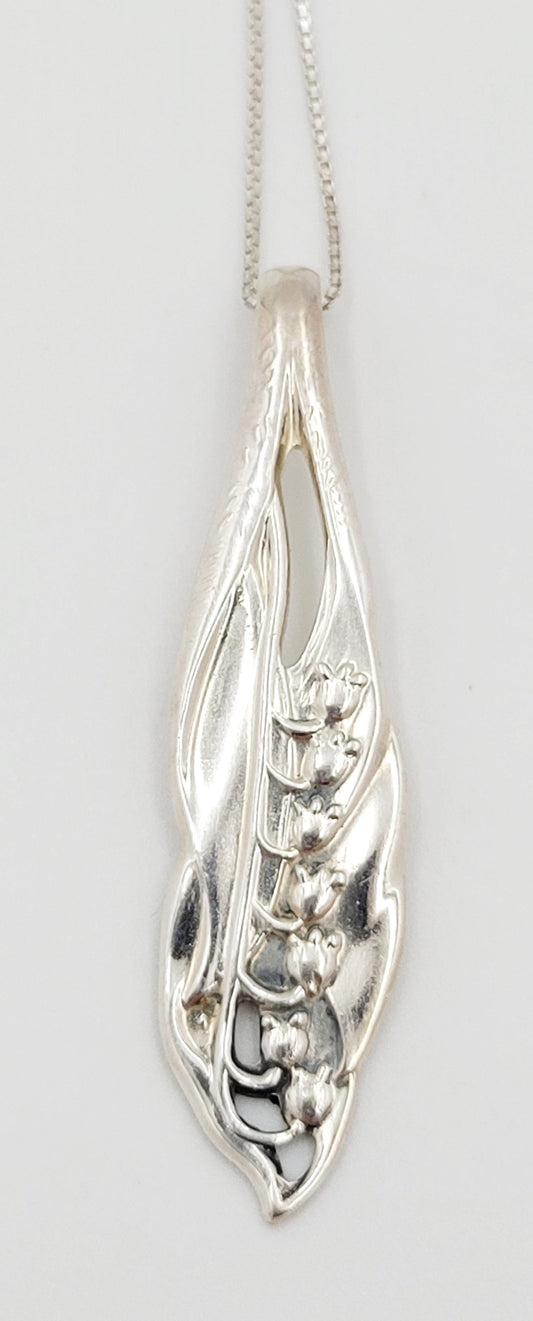 Hopeakeskus Oy - Kultakeskus Oy Jewelry Hopeakeskus Oy Finland Lily of the Valley Silver Pendant Sterling Necklace 62-75