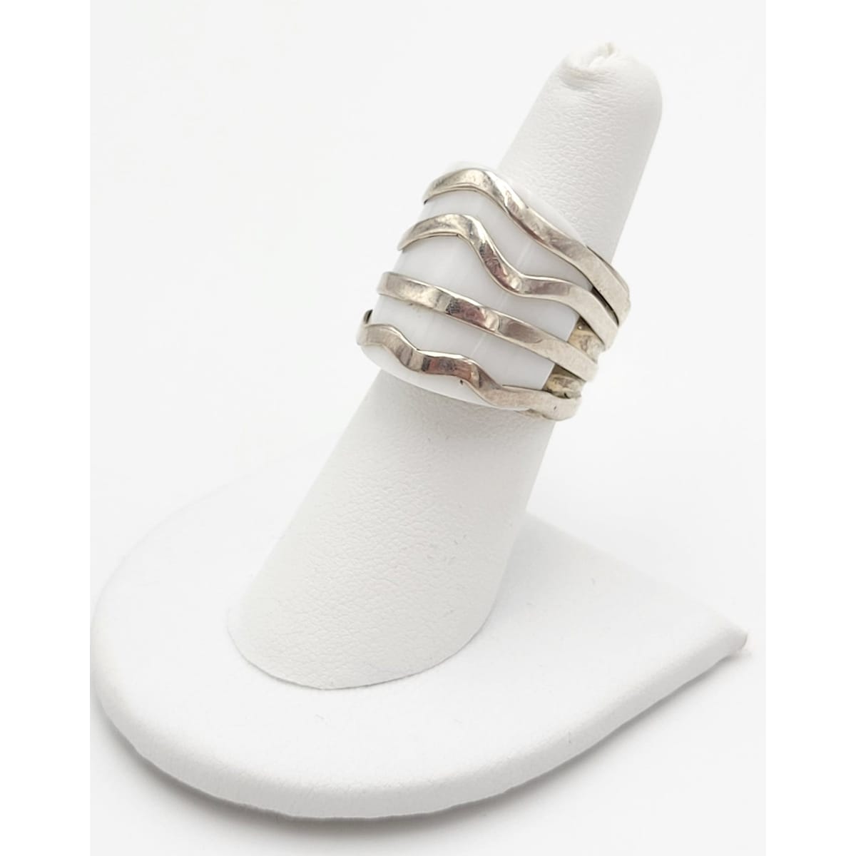 Ilaria Peru Jewelry Designer Ilaria Peru Sterling Silver &amp; White Lucite Statement Cocktail Ring 1990&