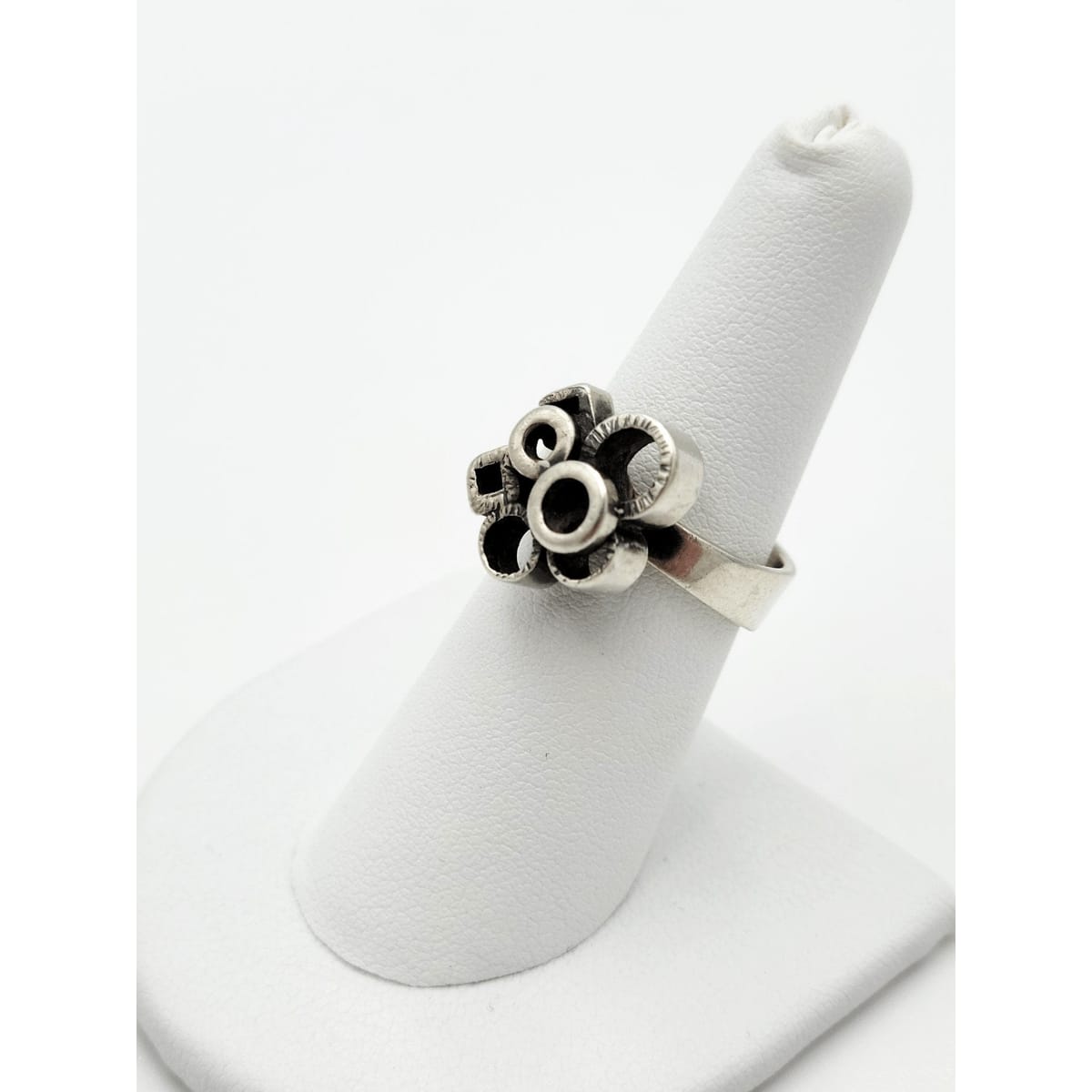 Isaac Cohen Jewelry RARE Isaac Cohen ICO Sweden Sterling Modernist Abstract 3-D Circles Ring 1968