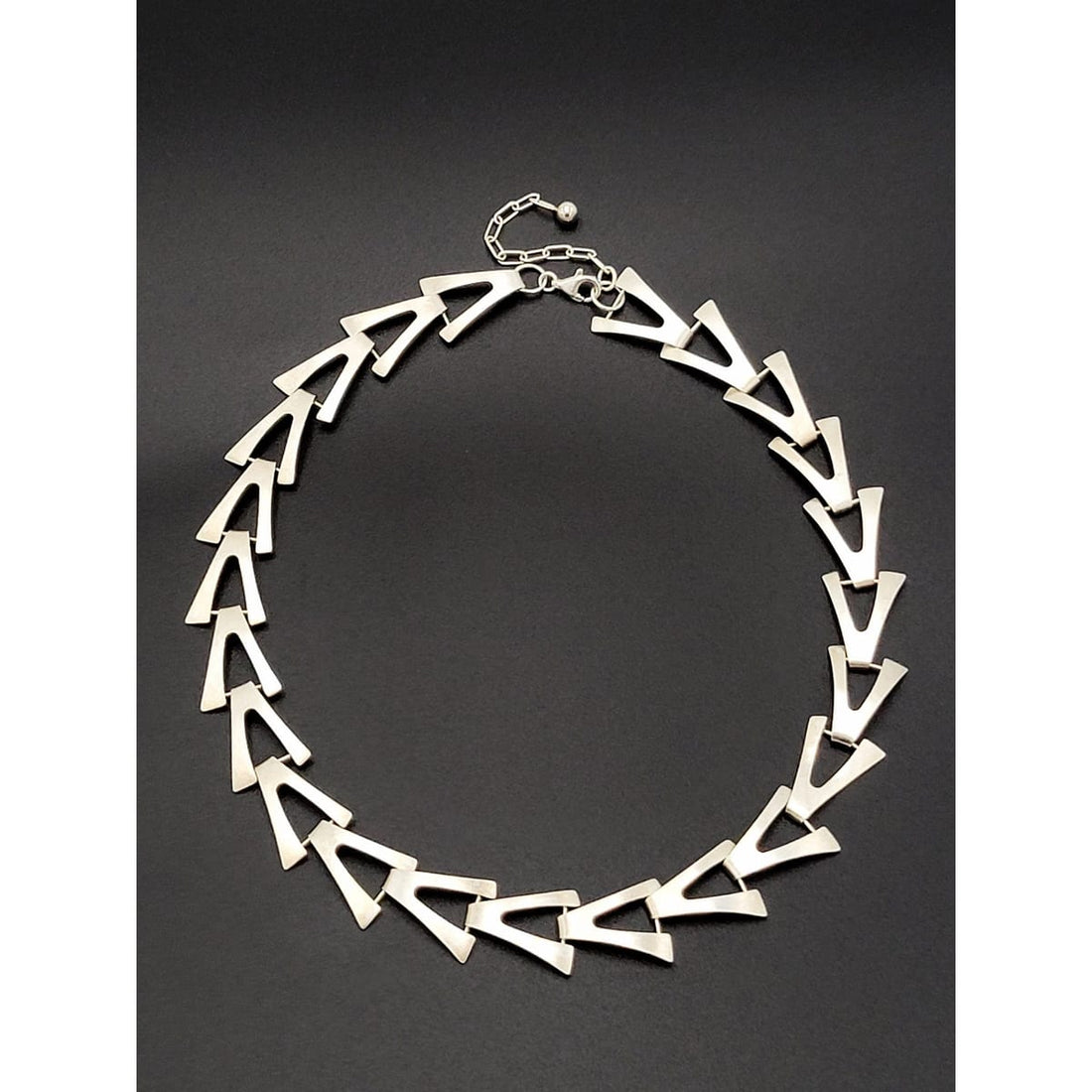 Kathy Lynn Mayeda Jewelry Designer Kathy Lynn Mayeda Modernist Sterling Silver Links Necklace 1980s